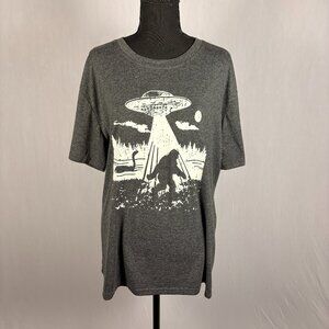 Monsters + Cryptids Shirt | 2XL | Soft Heather Gray | NWOT